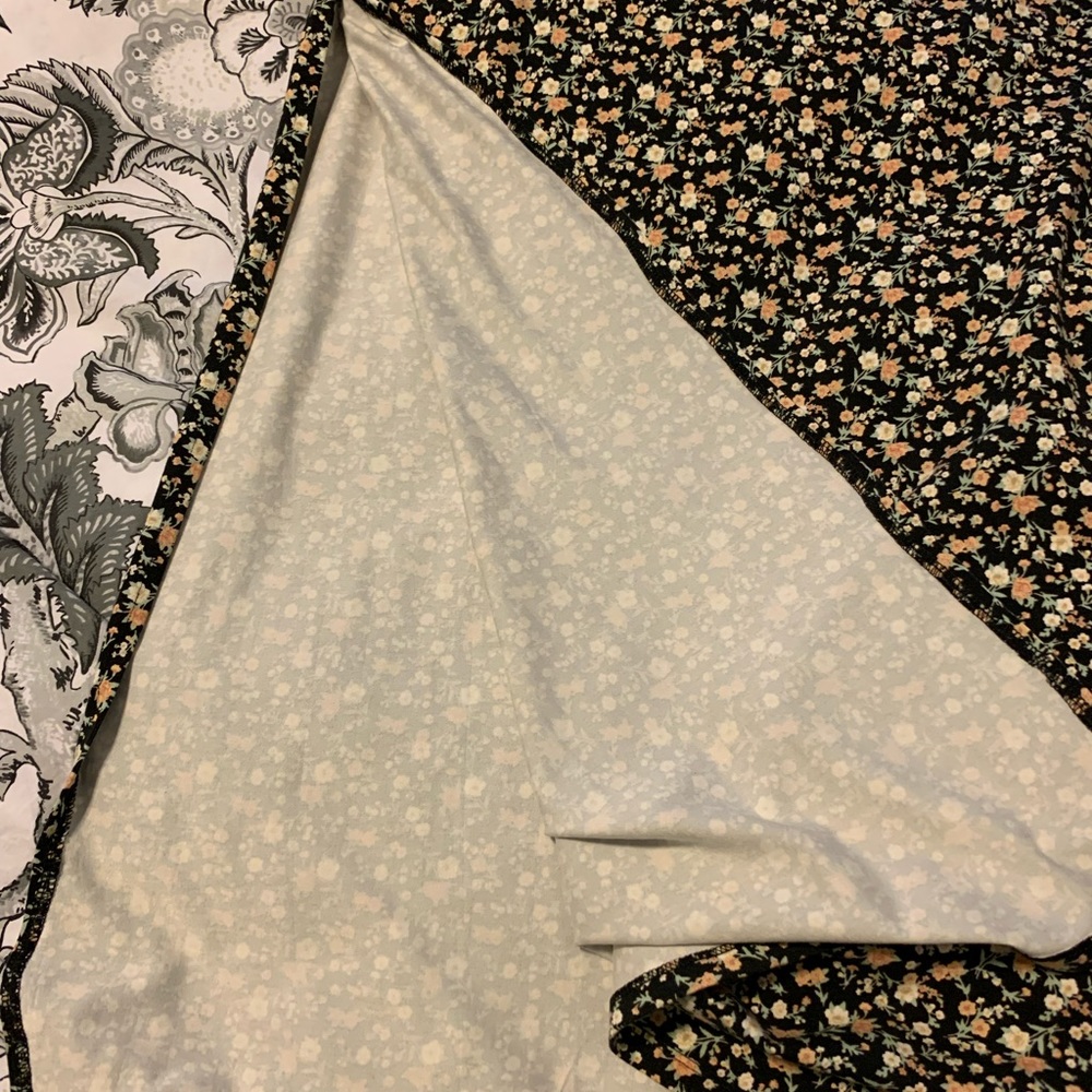 NWT AE maxi floral skirt with side slits - Picture 3 of 4